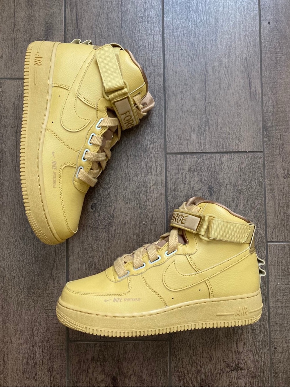Nike W Air Force 1 Hi Utility Wheat AJ7311 700 Sz 9.5